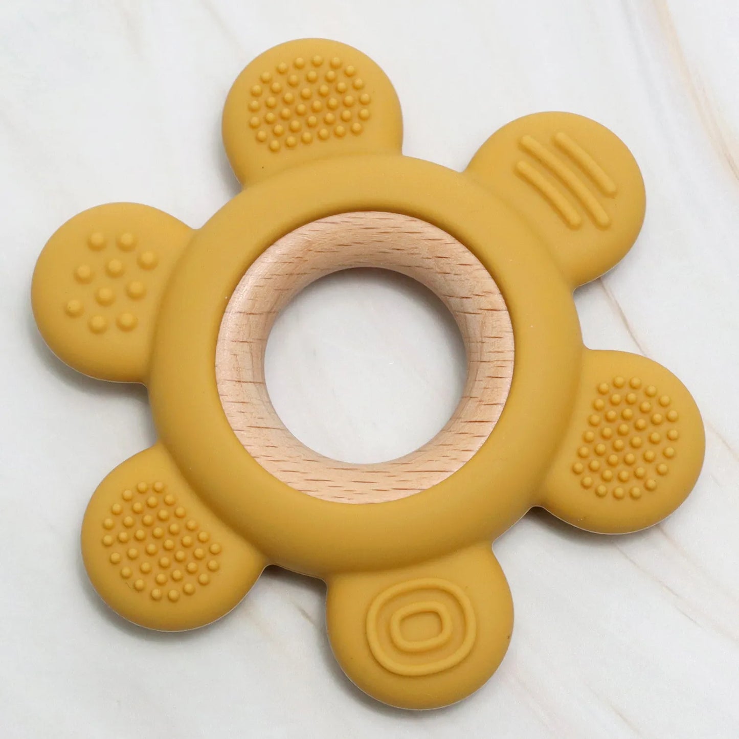 Accessoire de dentition K-BABY en silicone jaune moutarde et bois de hêtre, soulagement poussée dentaire